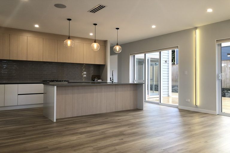 Photo of property in 25 Bevyn Street, Castor Bay, Auckland, 0620