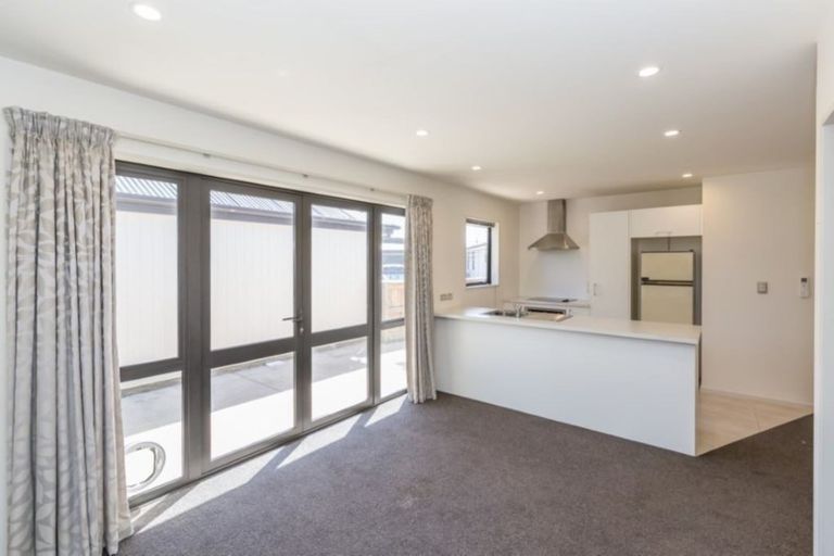 Photo of property in 2/1 Cameron Street, Sydenham, Christchurch, 8023