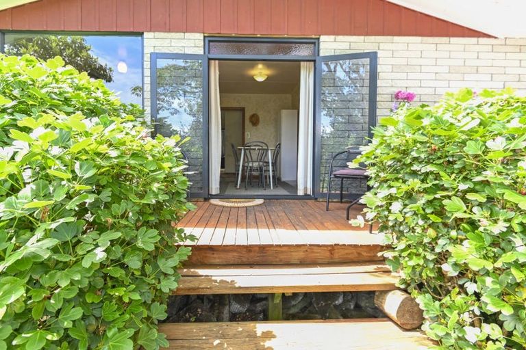 Photo of property in 46 Lipscombe Crescent, Havelock North, 4130