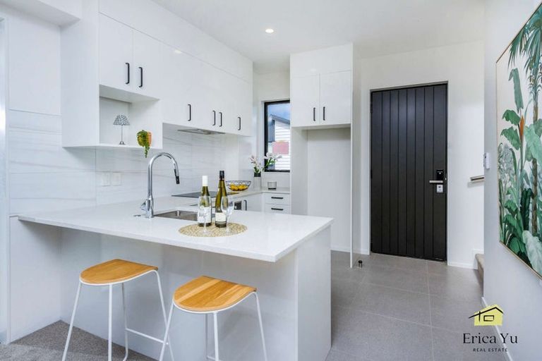 Photo of property in 55a Redwood Drive, Massey, Auckland, 0614