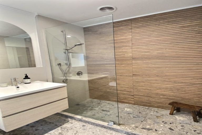 Photo of property in 37 Kawerau Avenue, Devonport, Auckland, 0624