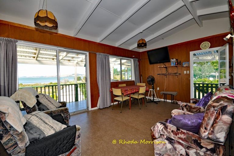 Photo of property in 1 Sandy Beach Road, Tinopai, 0593