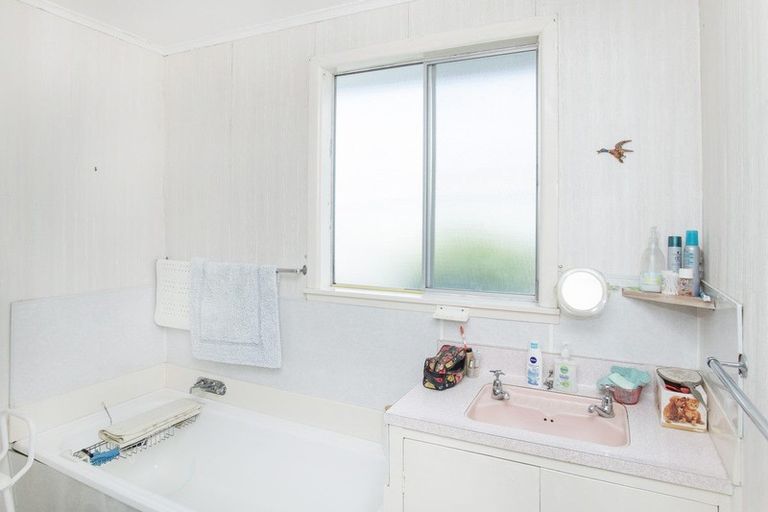 Photo of property in 16 Elsthorpe Avenue, Mangapapa, Gisborne, 4010