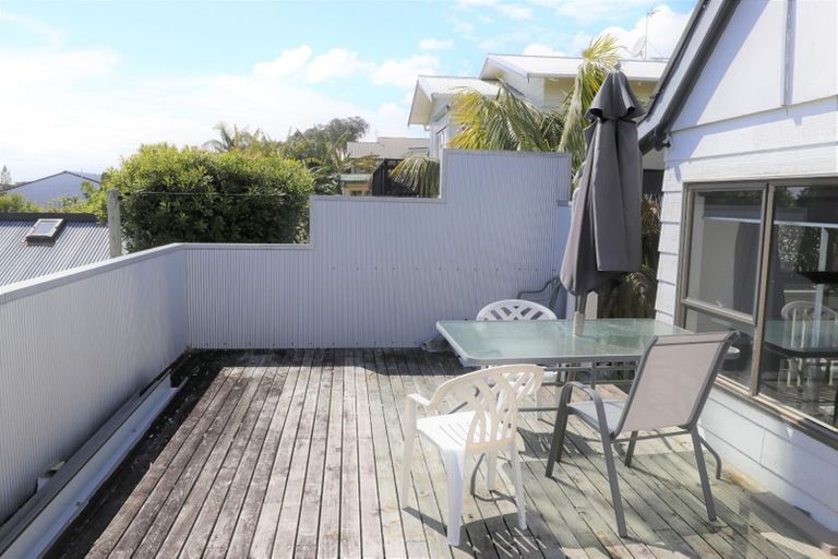 Photo of property in 2/60 Aramoana Avenue, Devonport, Auckland, 0624