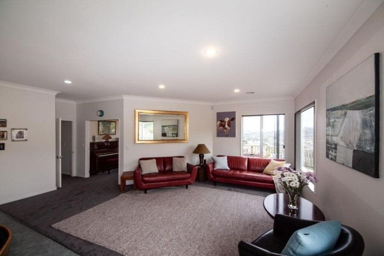 Photo of property in 10 Didsbury Grove, Churton Park, Wellington, 6037