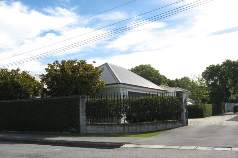 Photo of property in 9 Jacksons Road, Merivale, Christchurch, 8014