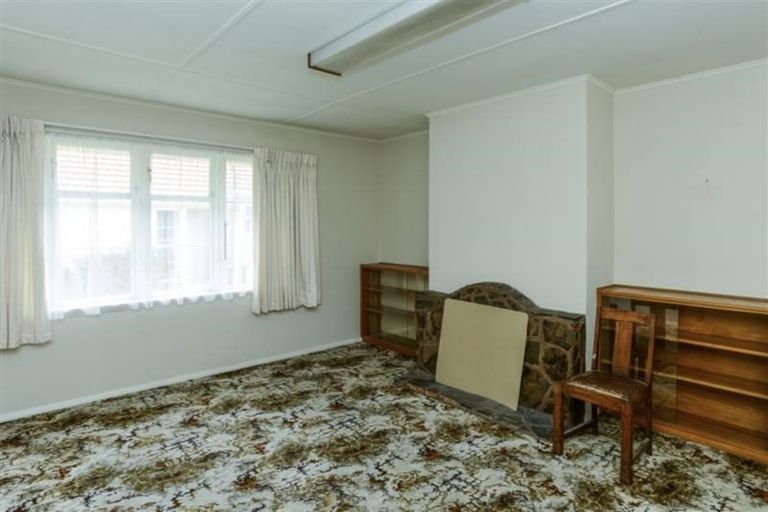 Photo of property in 42 Barker Road, Marewa, Napier, 4110