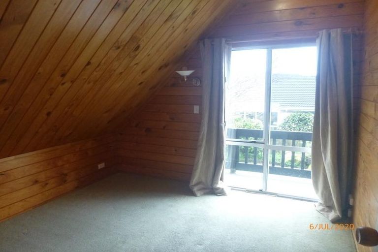 Photo of property in 93 Wiseley Road, West Harbour, Auckland, 0618
