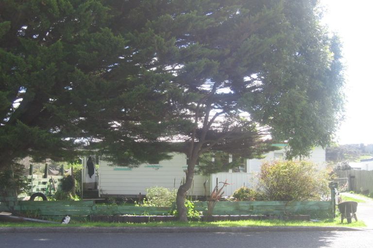 Photo of property in 27 Valley Road, Hikurangi, 0114