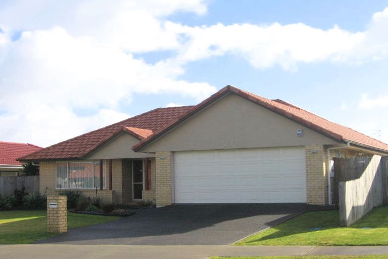 Photo of property in 6 Ballybay Road, East Tamaki, Auckland, 2016