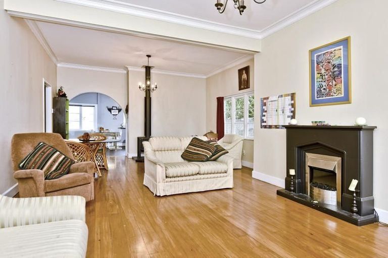 Photo of property in 27 Princes Street, Pukekohe, 2120