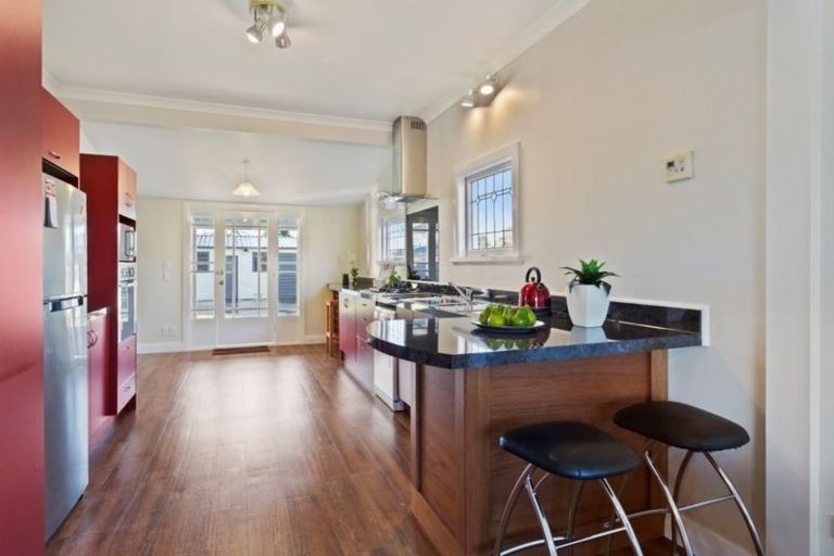 Photo of property in 60 Petrie Street, Richmond, Christchurch, 8013