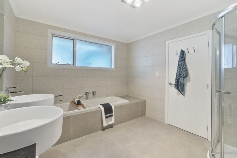 Photo of property in 15 Castleton Way, Flagstaff, Hamilton, 3210