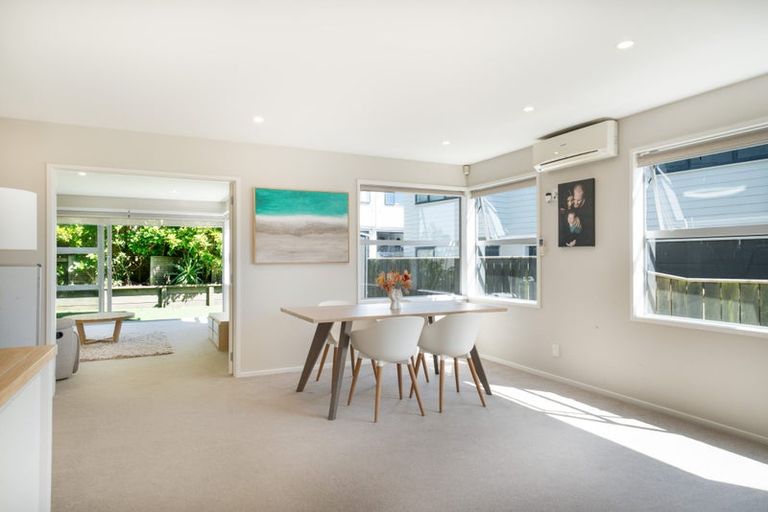 Photo of property in 27a Comber Place, Johnsonville, Wellington, 6037