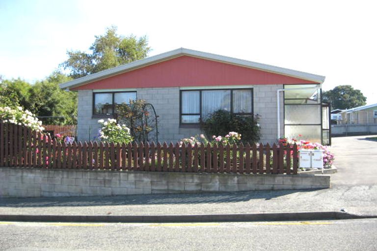 Photo of property in 3/18 Regent Street, West End, Timaru, 7910