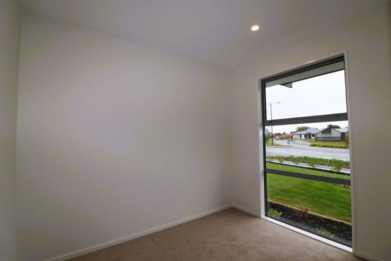 Photo of property in 3 Oakbridge Boulevard, Marshland, Christchurch, 8051
