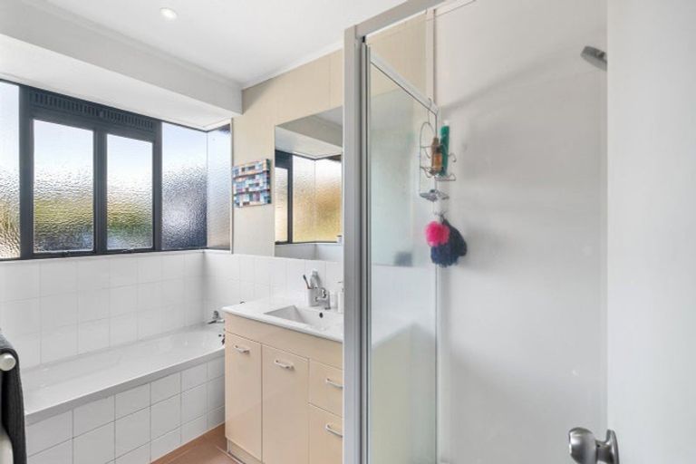 Photo of property in 60 Meander Drive, Welcome Bay, Tauranga, 3112