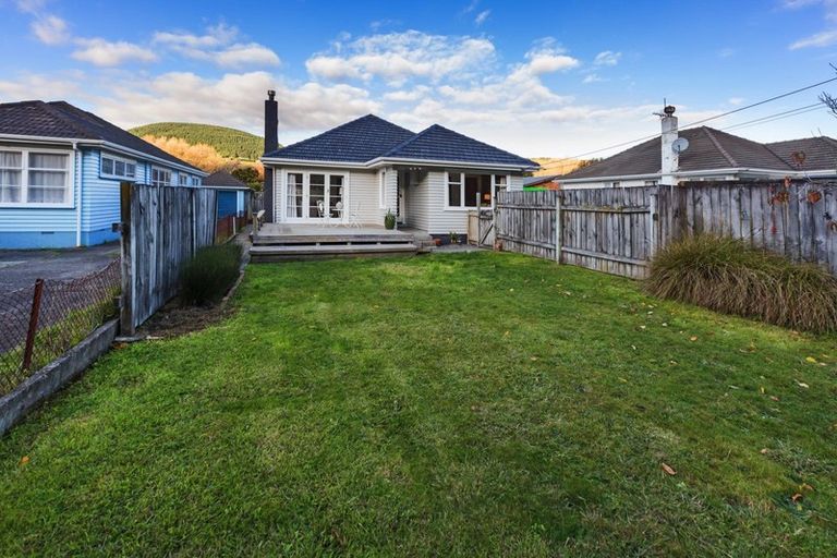 Photo of property in 312 Main Road, Tawa, Wellington, 5028