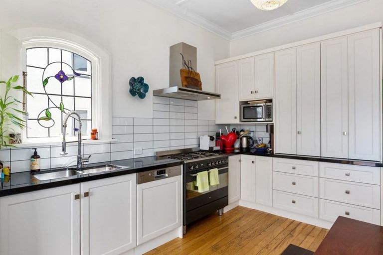 Photo of property in 155 Victoria Road, Saint Clair, Dunedin, 9012