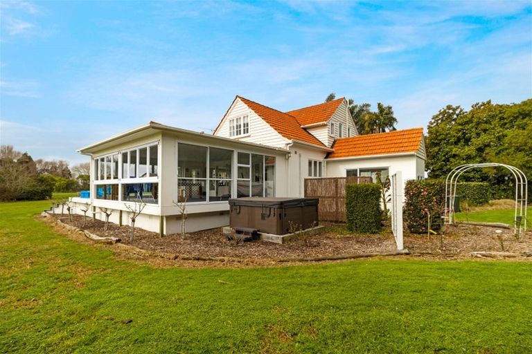 Photo of property in 115 Awhitu Road, Karioitahi, Waiuku, 2683