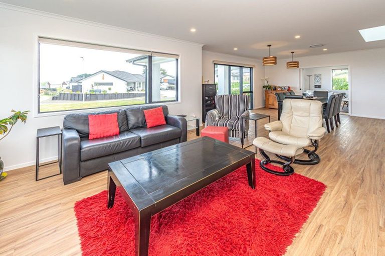 Photo of property in 36 Tirimoana Place, Otamatea, Whanganui, 4501
