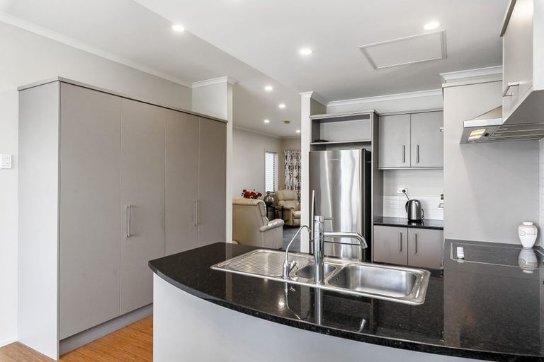 Photo of property in 8/4u Seaview Road, Paraparaumu Beach, Paraparaumu, 5032