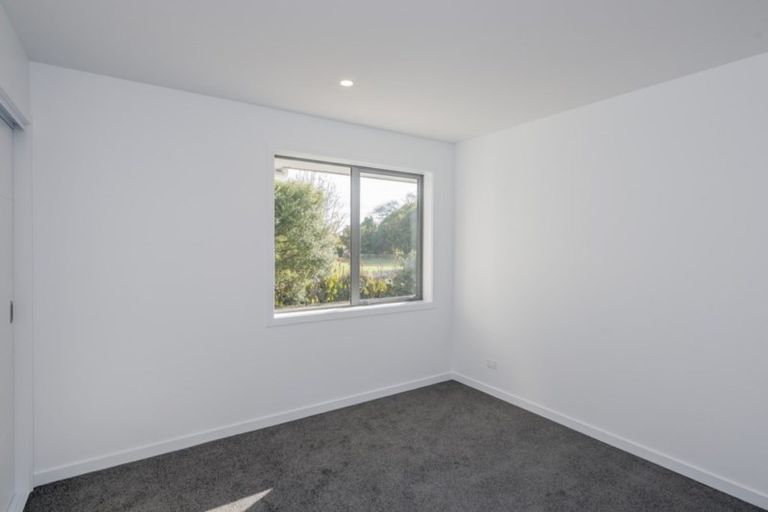 Photo of property in 25 Barry Curtis Place, Levin, 5510