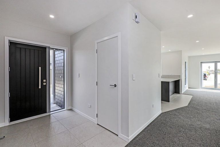Photo of property in 6 George Yee Place, Taradale, Napier, 4112