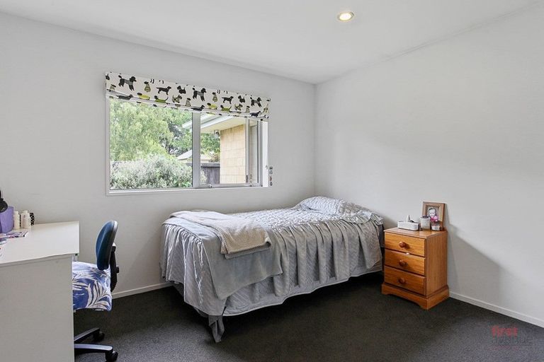 Photo of property in 22 Bernice Crescent, Yaldhurst, Christchurch, 8042