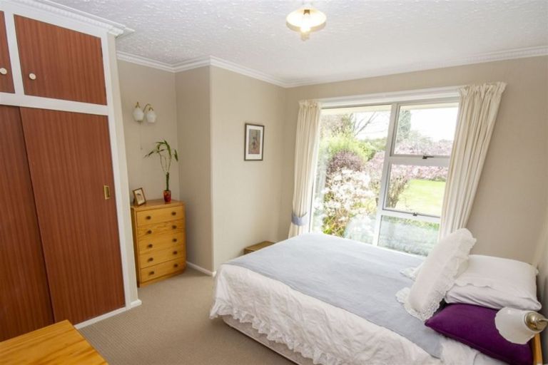 Photo of property in 29 Parsonage Road, Woodend, 7610