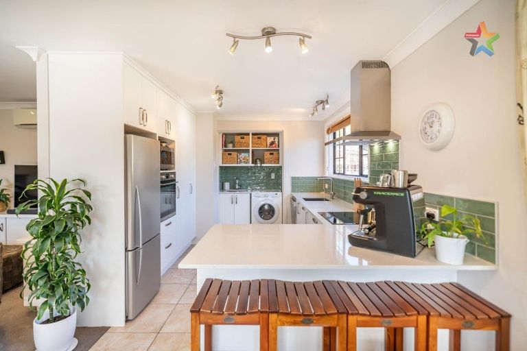 Photo of property in 7 Prouse Crescent, Naenae, Lower Hutt, 5011