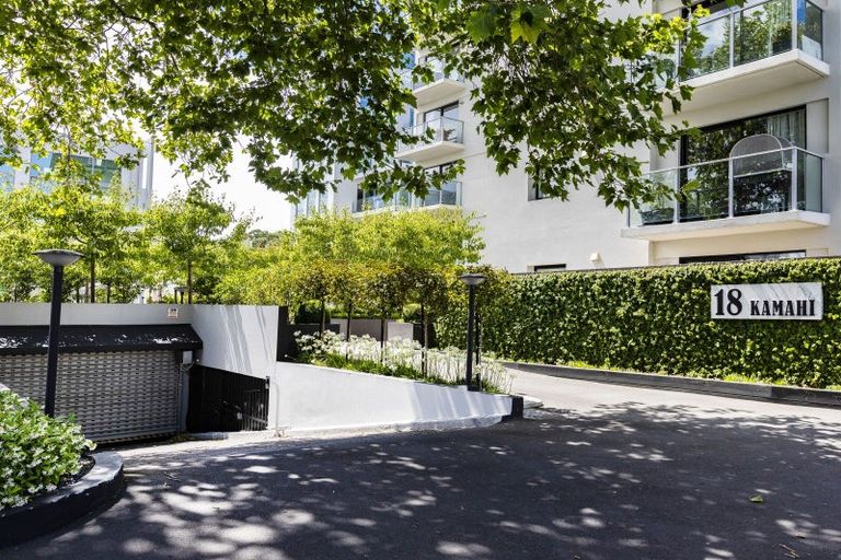 Photo of property in 2/18 Carlton Mill Road, Merivale, Christchurch, 8014