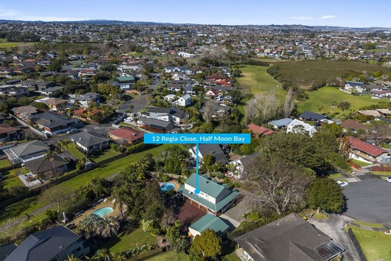 Photo of property in 12 Regia Close, Half Moon Bay, Auckland, 2012