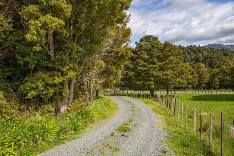 Photo of property in 487a Pukehuia Road, Tangiteroria, 0381