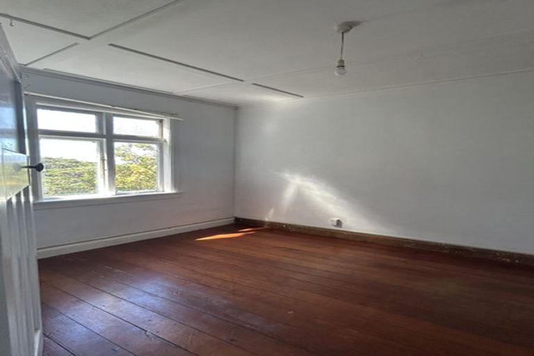 Photo of property in 19 Hadfield Terrace, Kelburn, Wellington, 6012