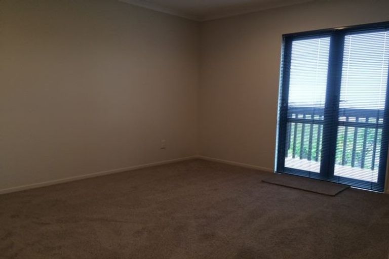 Photo of property in 2 Alverna View, Gulf Harbour, Whangaparaoa, 0930