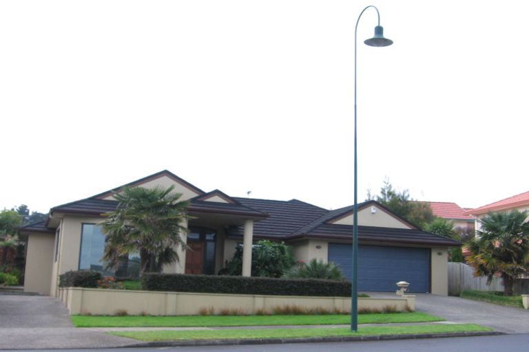 Photo of property in 28 Westerham Drive, Dannemora, Auckland, 2016
