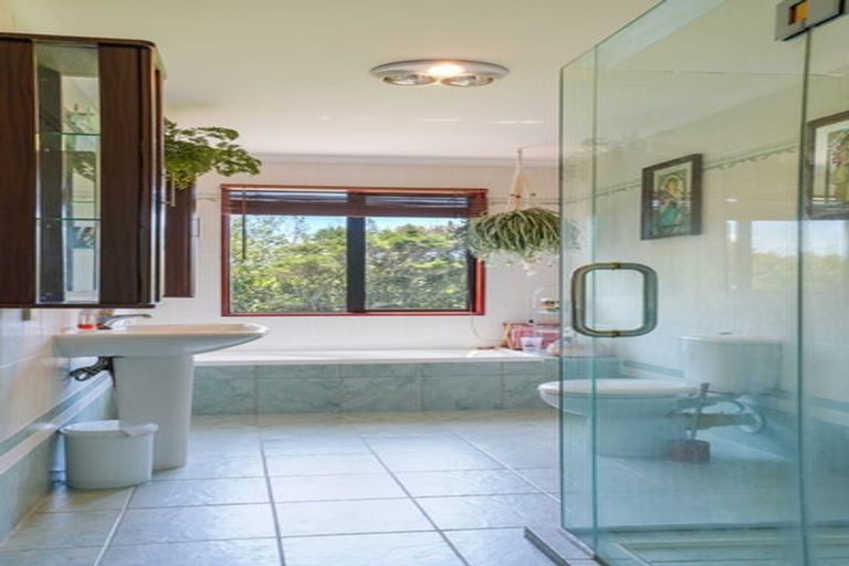 Photo of property in 260 State Highway 16, Kumeu, 0892