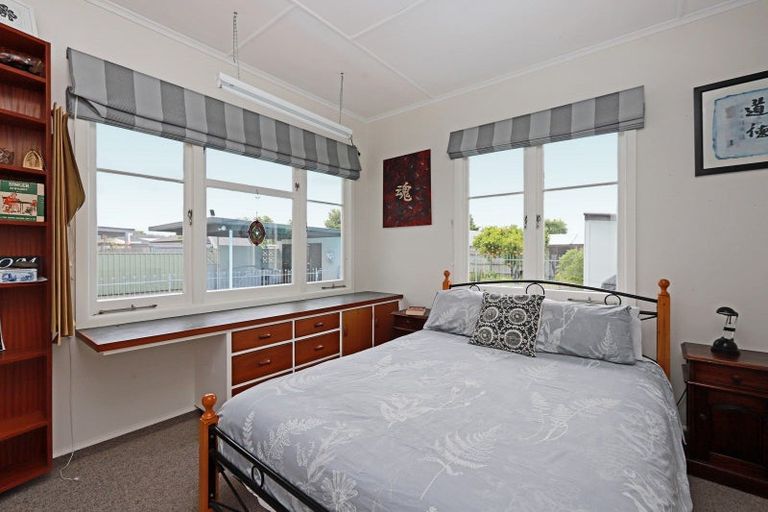 Photo of property in 1252 Louie Street, Parkvale, Hastings, 4122