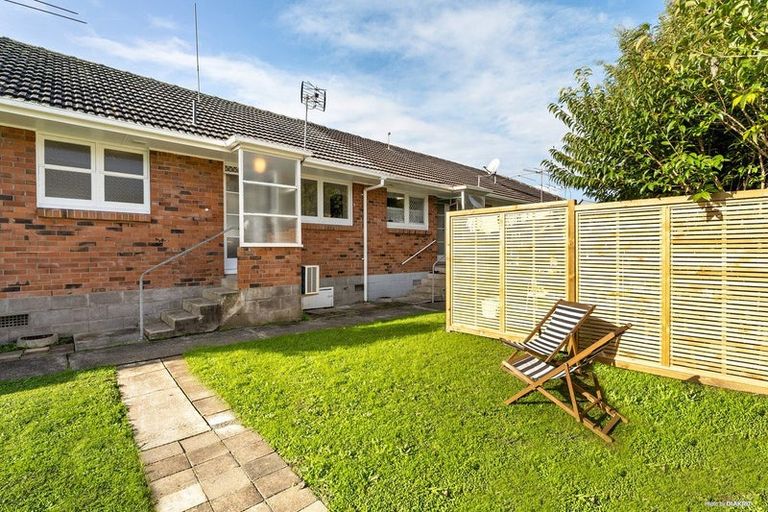 Photo of property in 3/33 Dominion Street, Takapuna, Auckland, 0622