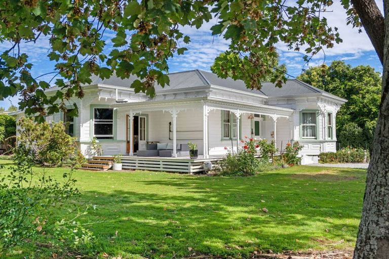 Photo of property in 15 Cheeseman Road, Inner Kaiti, Gisborne, 4010