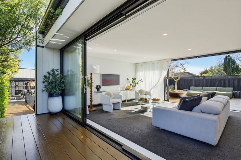 Photo of property in 275 Hills Road, Mairehau, Christchurch, 8013