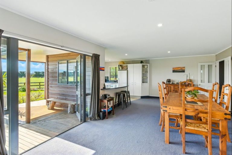 Photo of property in 70 Joblins Road, Levin, 5571