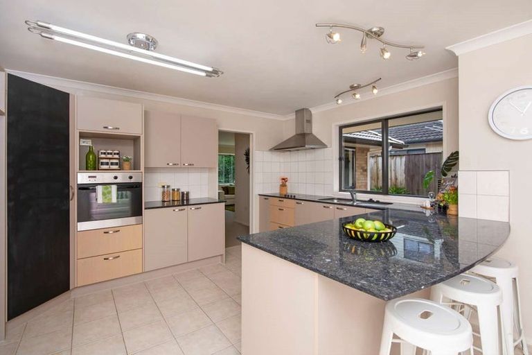 Photo of property in 24 Baltersan Drive, Flat Bush, Auckland, 2016