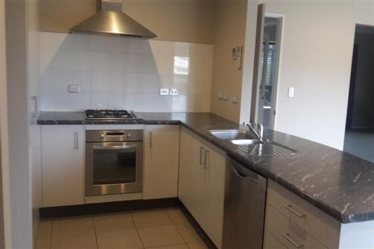 Photo of property in 41 Te Puia Drive, Aotea, Porirua, 5024