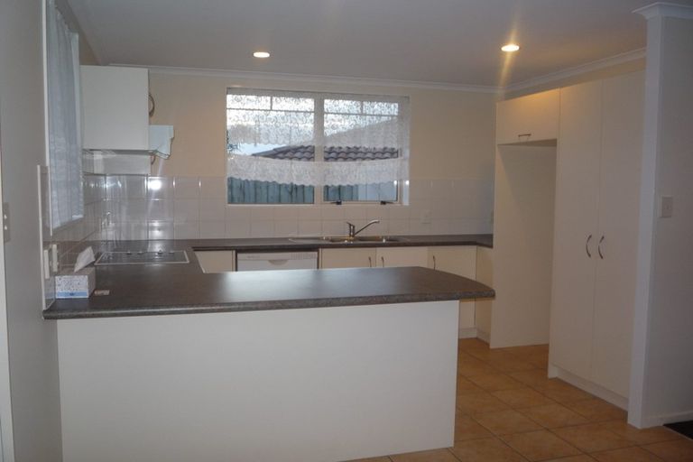 Photo of property in 8 Frederick Reece Drive, The Gardens, Auckland, 2105
