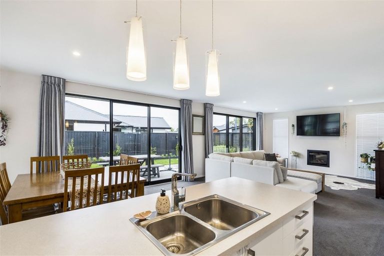 Photo of property in 27 Durells Crescent, Kaiapoi, 7630