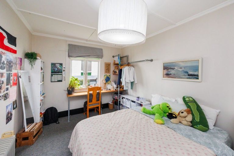 Photo of property in 33 Fitzroy Street, Terrace End, Palmerston North, 4410