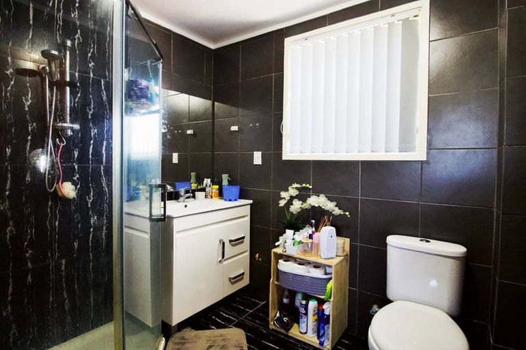 Photo of property in 2/12 Olive Crescent, Papatoetoe, Auckland, 2025