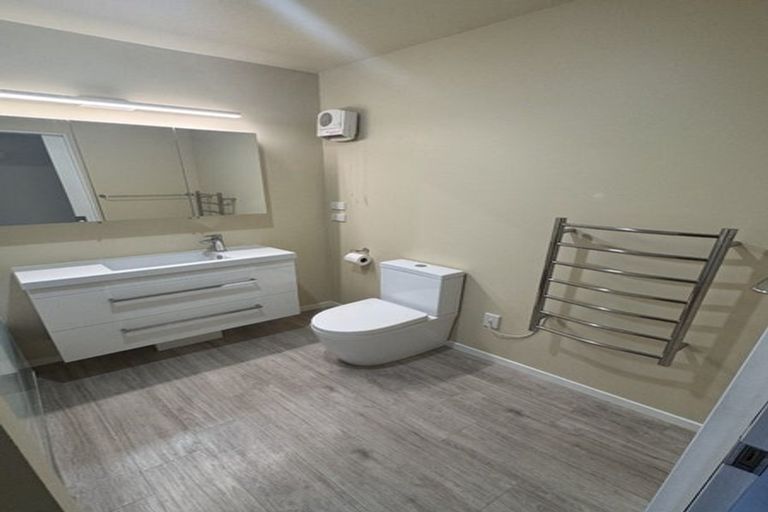 Photo of property in Pirie Street Townhouses, 20/35 Pirie Street, Mount Victoria, Wellington, 6011